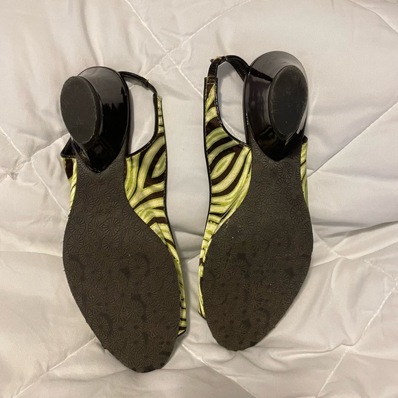MODA Spana cute open toe sling backs! Jungle print w/brown shiny heels. SZ 8M. - Picture 5 of 10